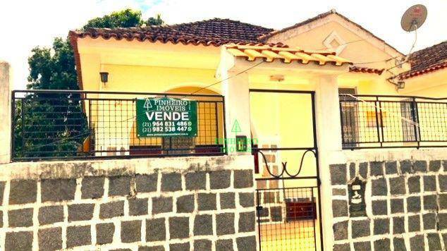 Casa à venda com 4 quartos, 184m² - Foto 1