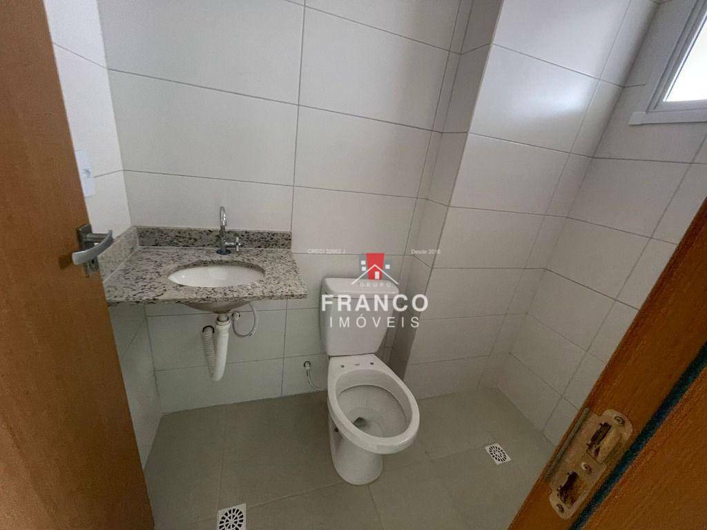 Apartamento à venda com 2 quartos, 70m² - Foto 18