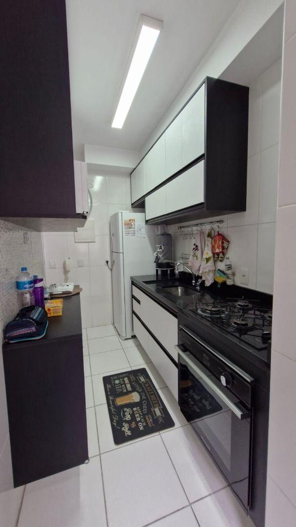 Apartamento à venda com 2 quartos, 62m² - Foto 7