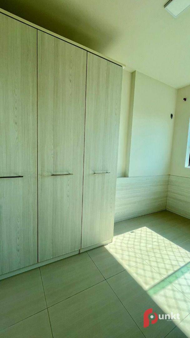 Apartamento para alugar com 3 quartos, 95m² - Foto 8