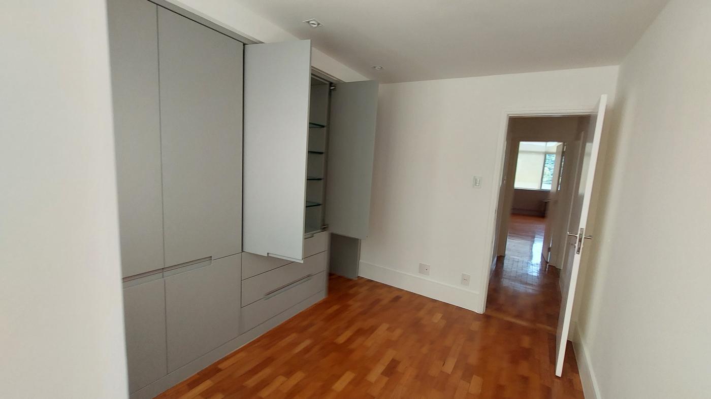 Apartamento para alugar com 3 quartos, 250m² - Foto 8