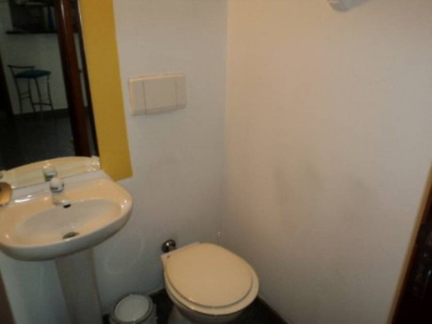 Apartamento para alugar com 2 quartos, 76m² - Foto 12