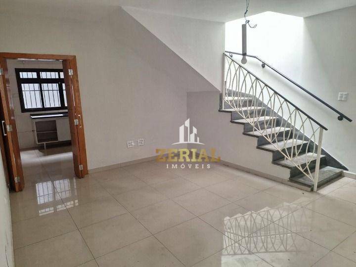 Sobrado para alugar com 3 quartos, 108m² - Foto 1