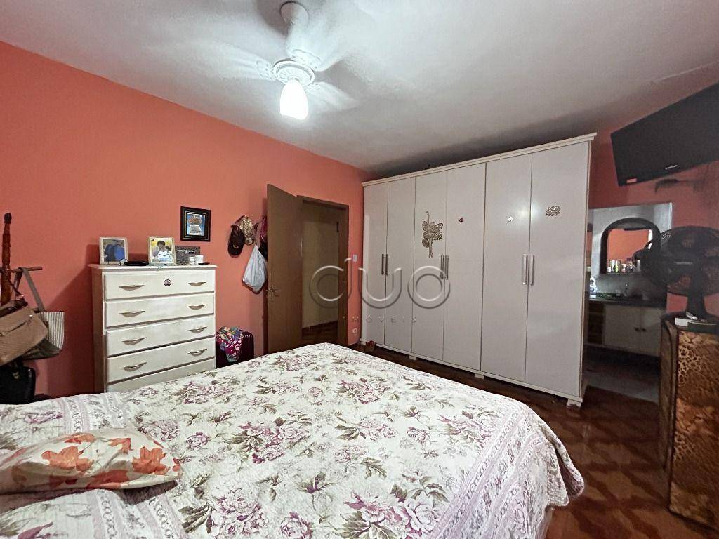 Casa à venda com 2 quartos, 200m² - Foto 10