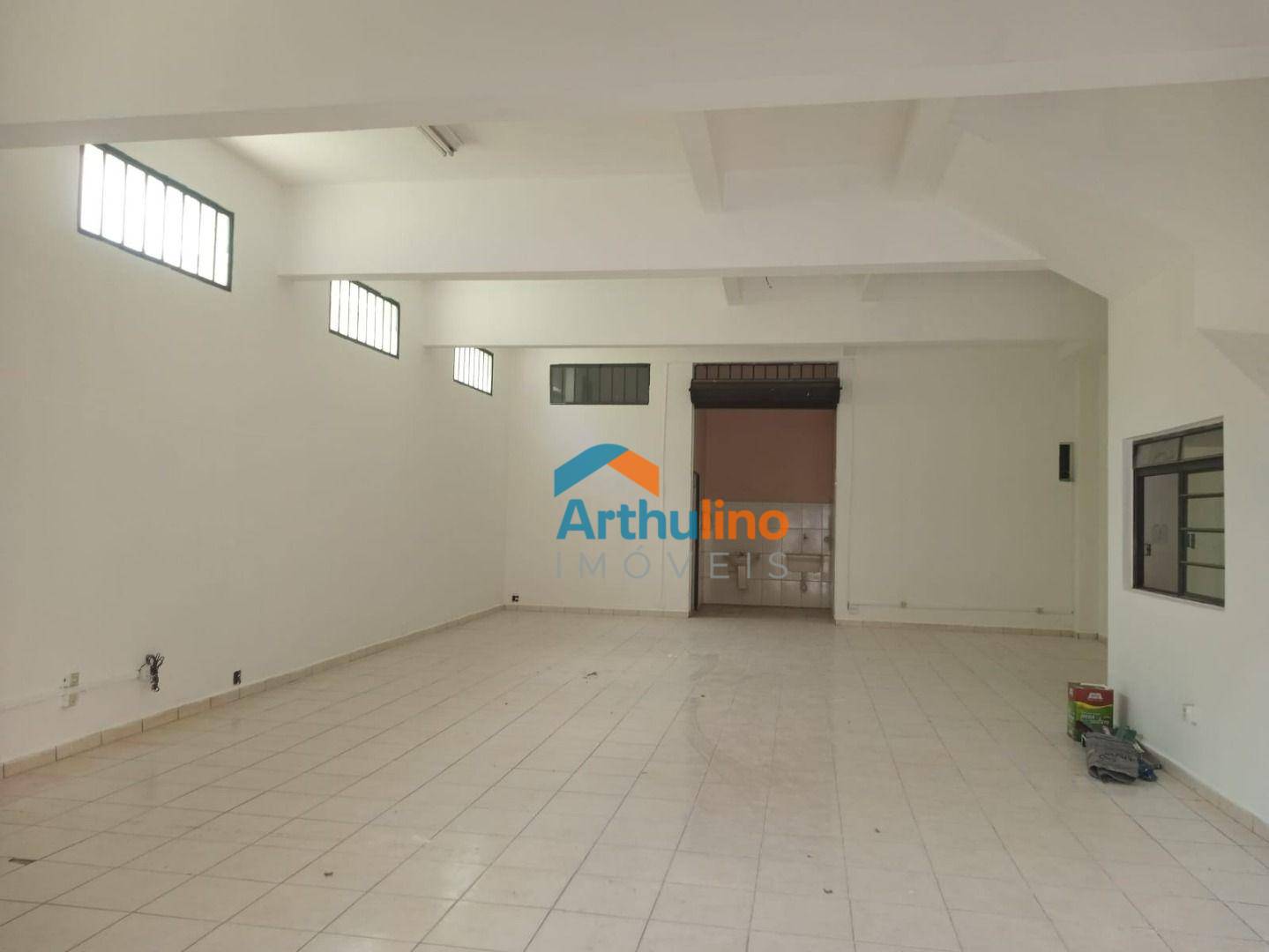 Loja-Salão para alugar, 140M2 - Foto 2