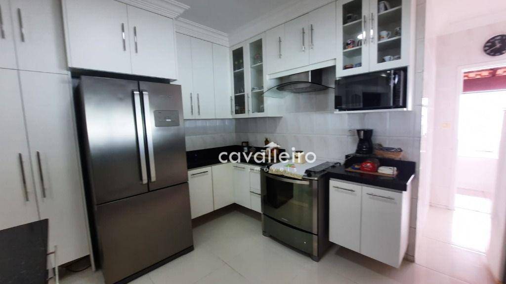 Casa à venda com 4 quartos, 230m² - Foto 13