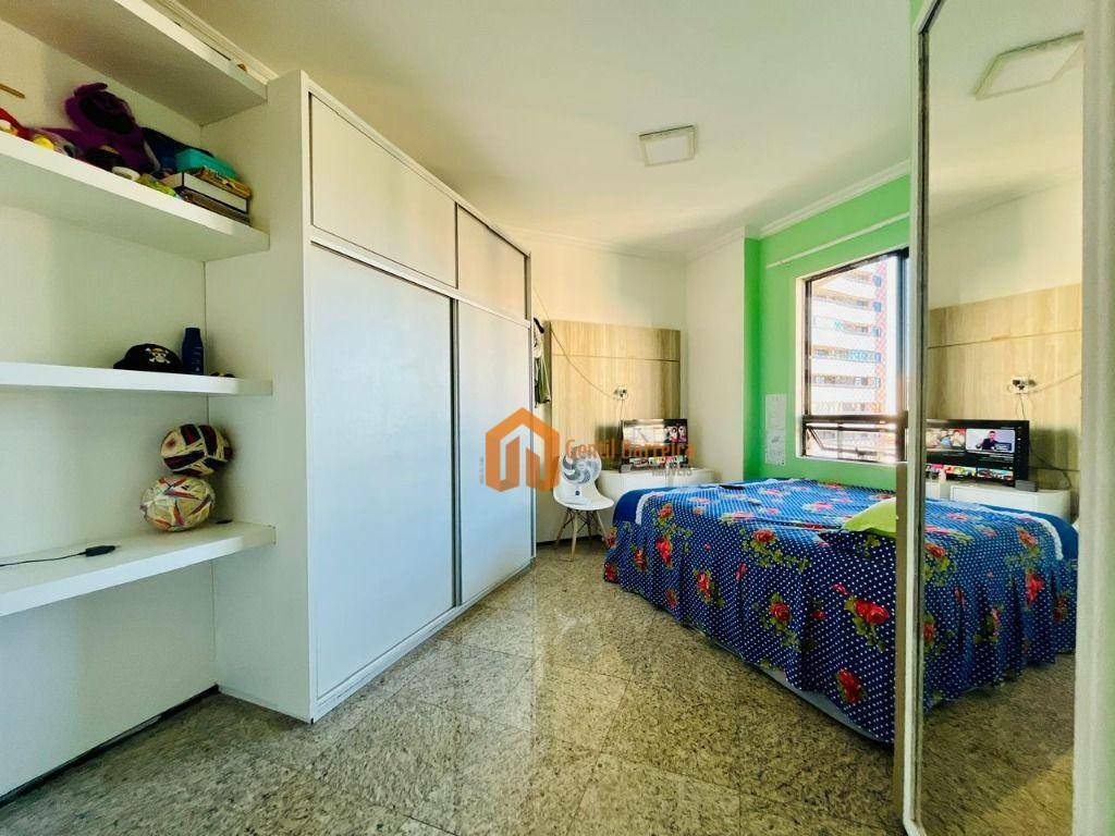 Apartamento à venda com 4 quartos, 247m² - Foto 11