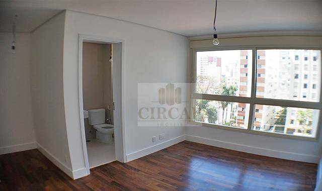 Apartamento à venda com 3 quartos, 246m² - Foto 11