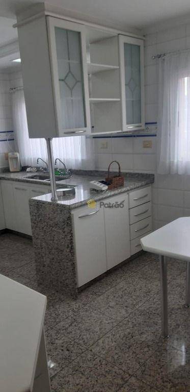 Apartamento à venda com 3 quartos, 130m² - Foto 17