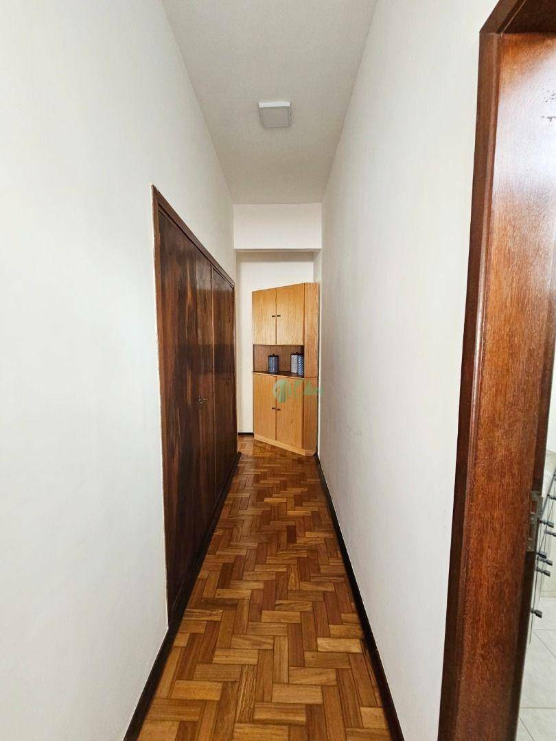 Apartamento à venda com 3 quartos, 145m² - Foto 17