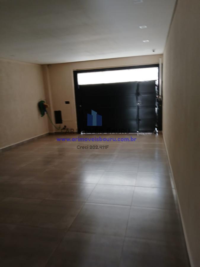 Casa à venda com 3 quartos, 210m² - Foto 1