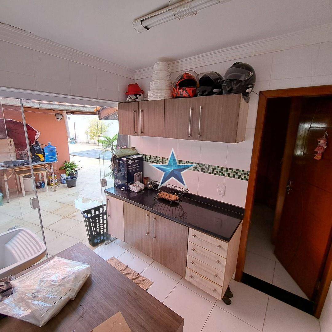 Sobrado à venda com 4 quartos, 220m² - Foto 52