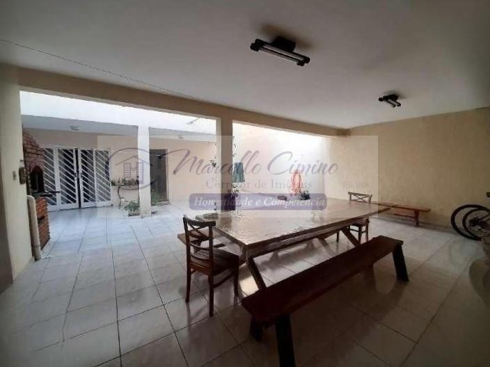 Casa à venda com 2 quartos, 320m² - Foto 18