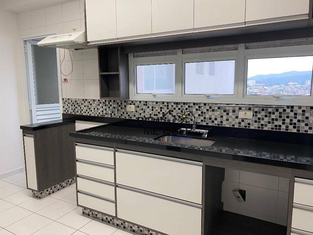 Apartamento à venda com 3 quartos, 131m² - Foto 18