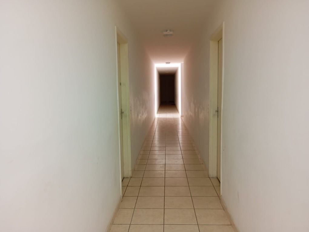 Apartamento à venda com 2 quartos, 42m² - Foto 18