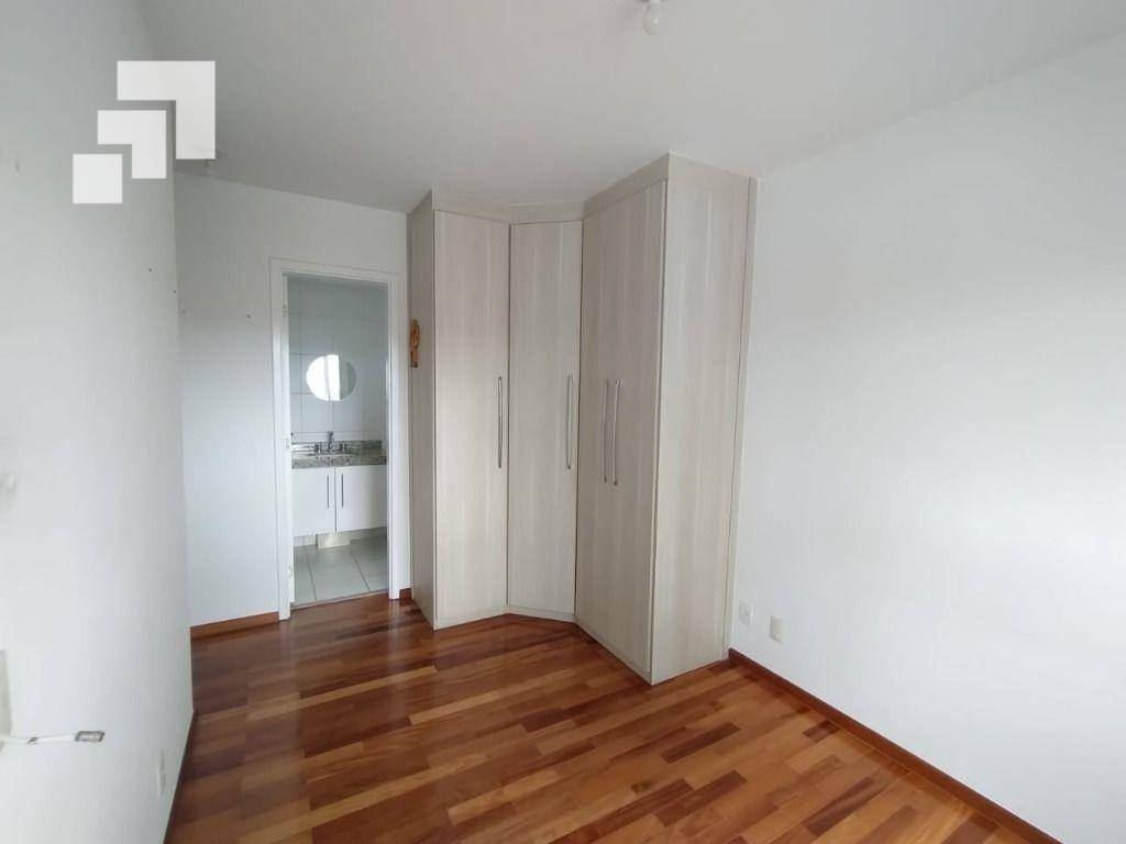 Apartamento para alugar com 2 quartos, 62m² - Foto 11