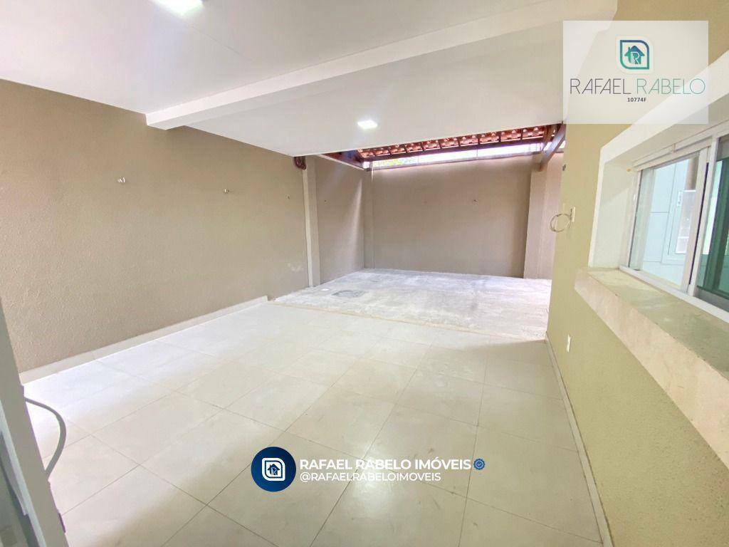 Casa de Condomínio à venda com 4 quartos, 205m² - Foto 3