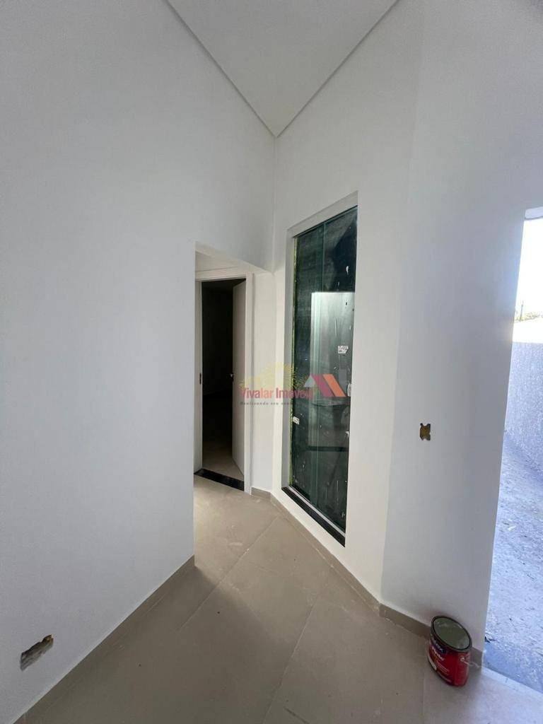 Casa à venda com 3 quartos, 51m² - Foto 4