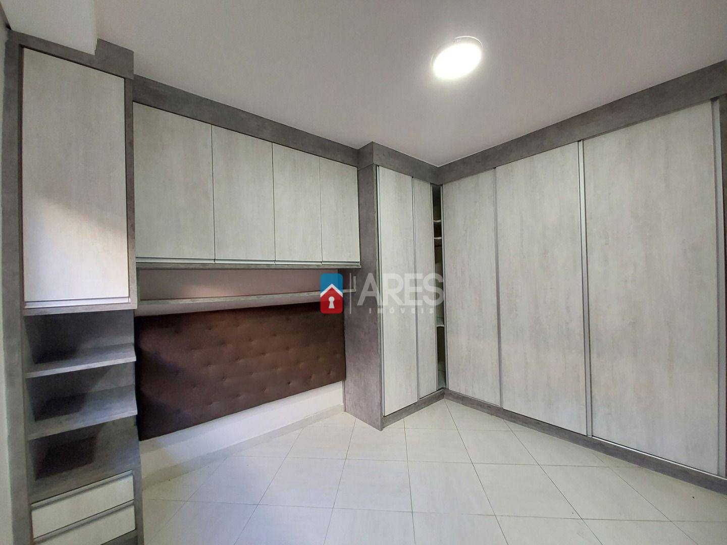 Casa à venda com 2 quartos, 138m² - Foto 12