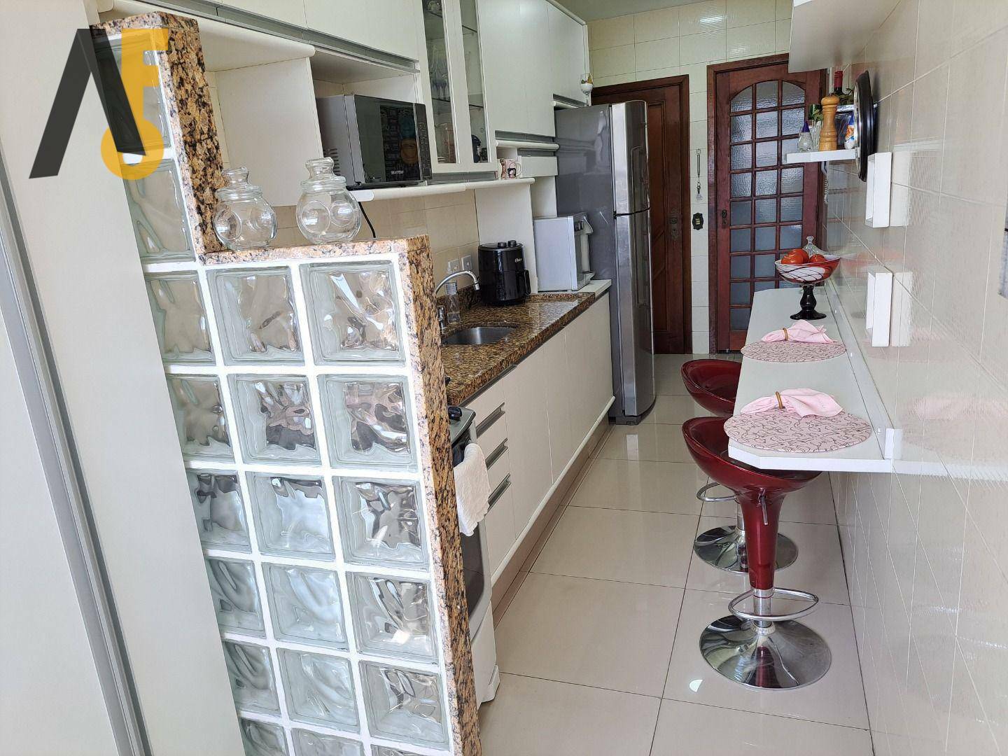 Cobertura à venda com 3 quartos, 215m² - Foto 18