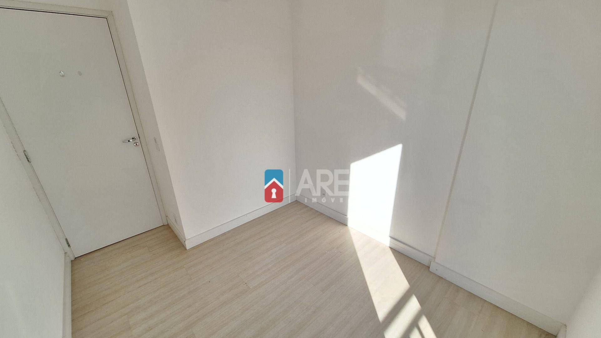 Apartamento à venda com 2 quartos, 55m² - Foto 9