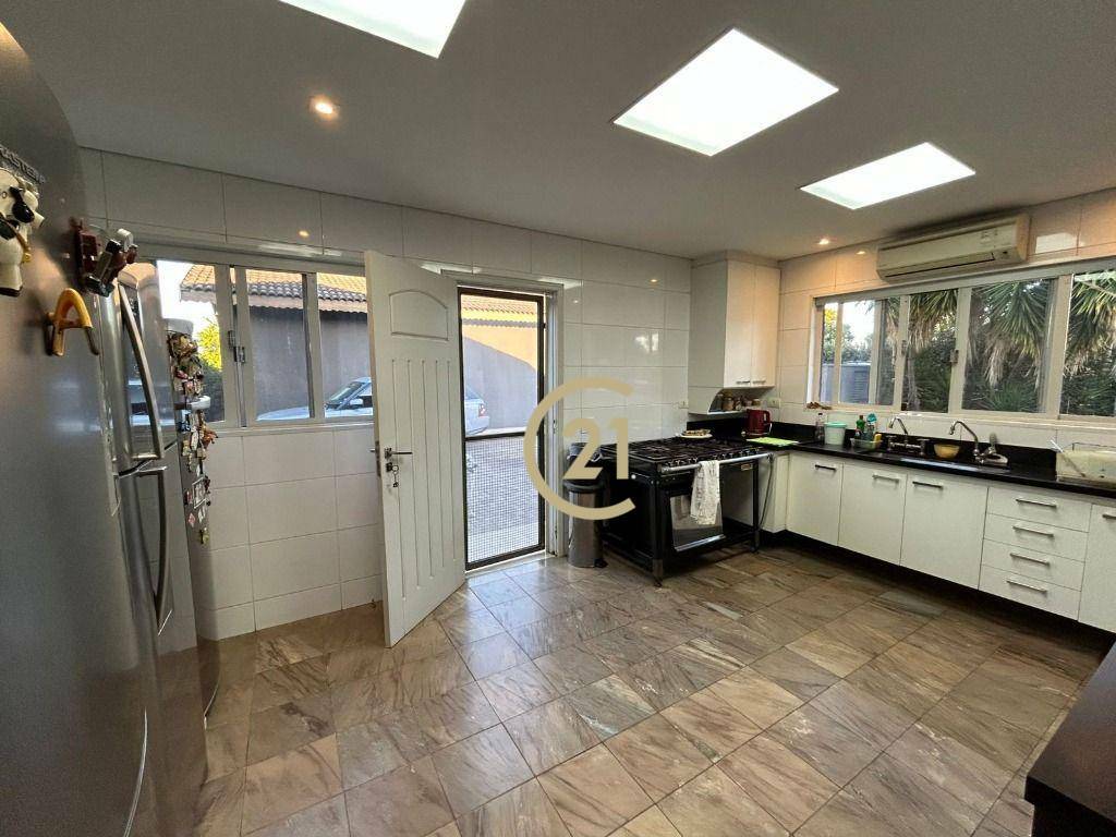 Chácara à venda com 7 quartos, 1500m² - Foto 12