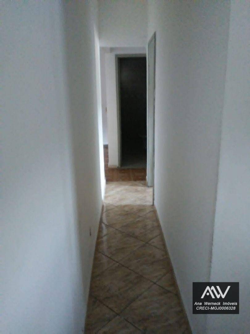 Casa à venda com 9 quartos, 400m² - Foto 30