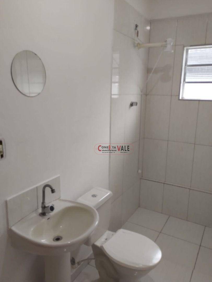 Casa para alugar com 2 quartos, 90m² - Foto 16