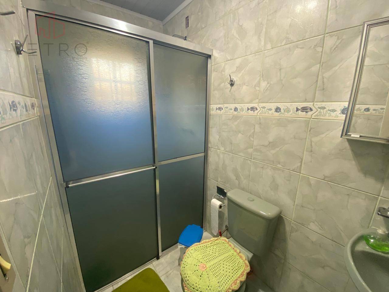 Casa à venda com 5 quartos, 220m² - Foto 6