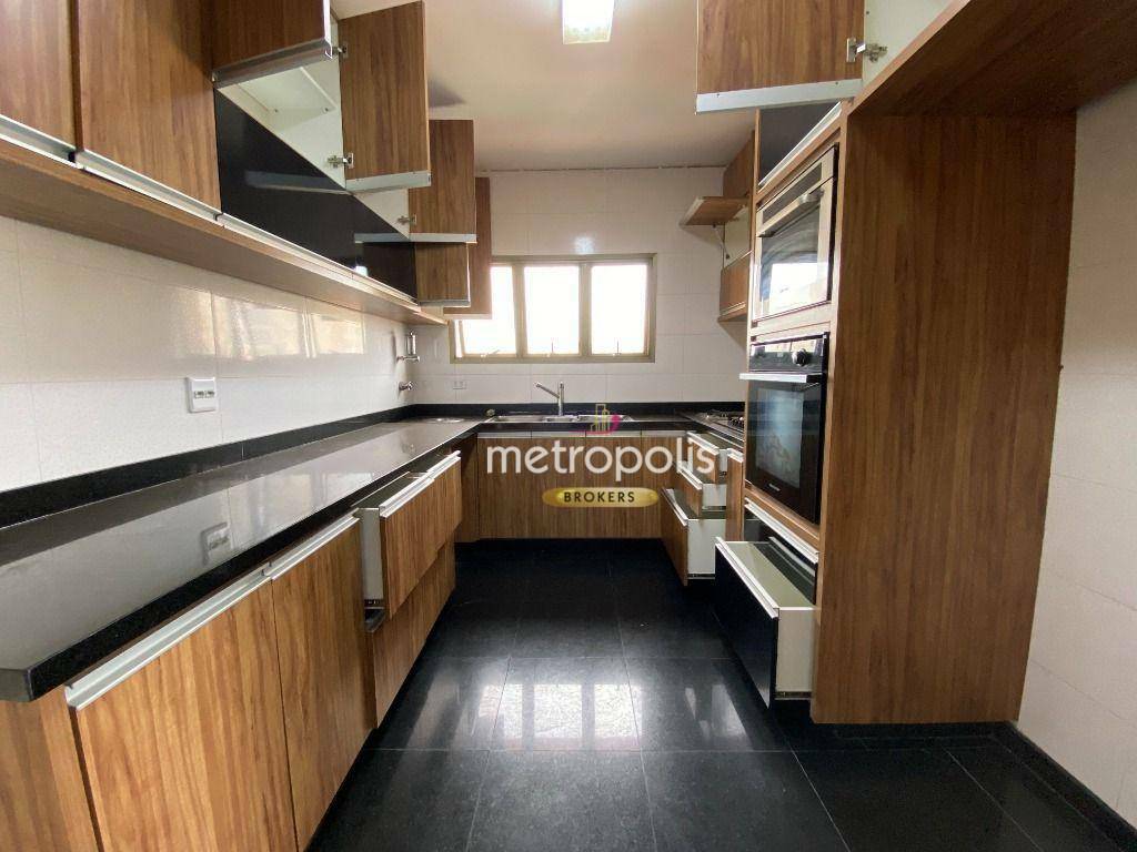 Apartamento à venda com 3 quartos, 208m² - Foto 23