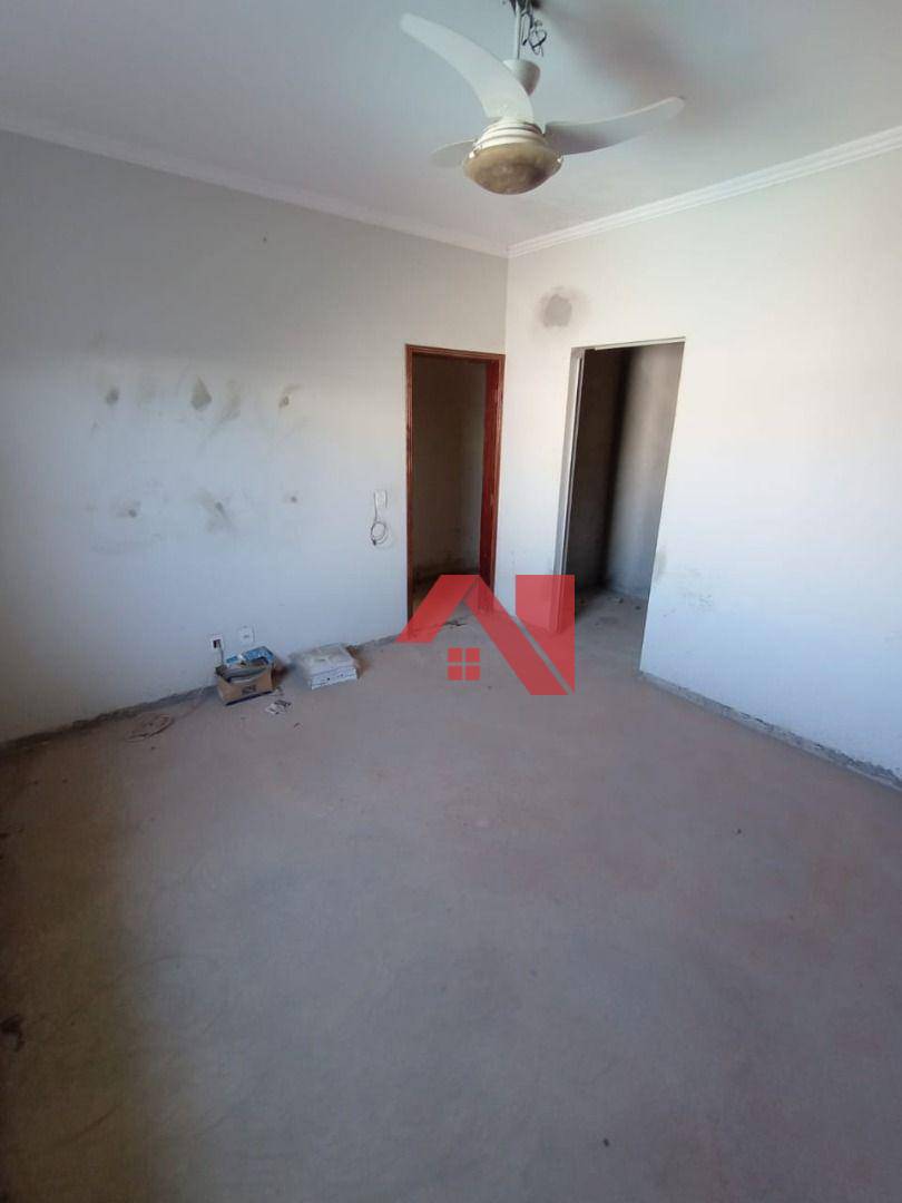 Casa à venda com 3 quartos, 180m² - Foto 13