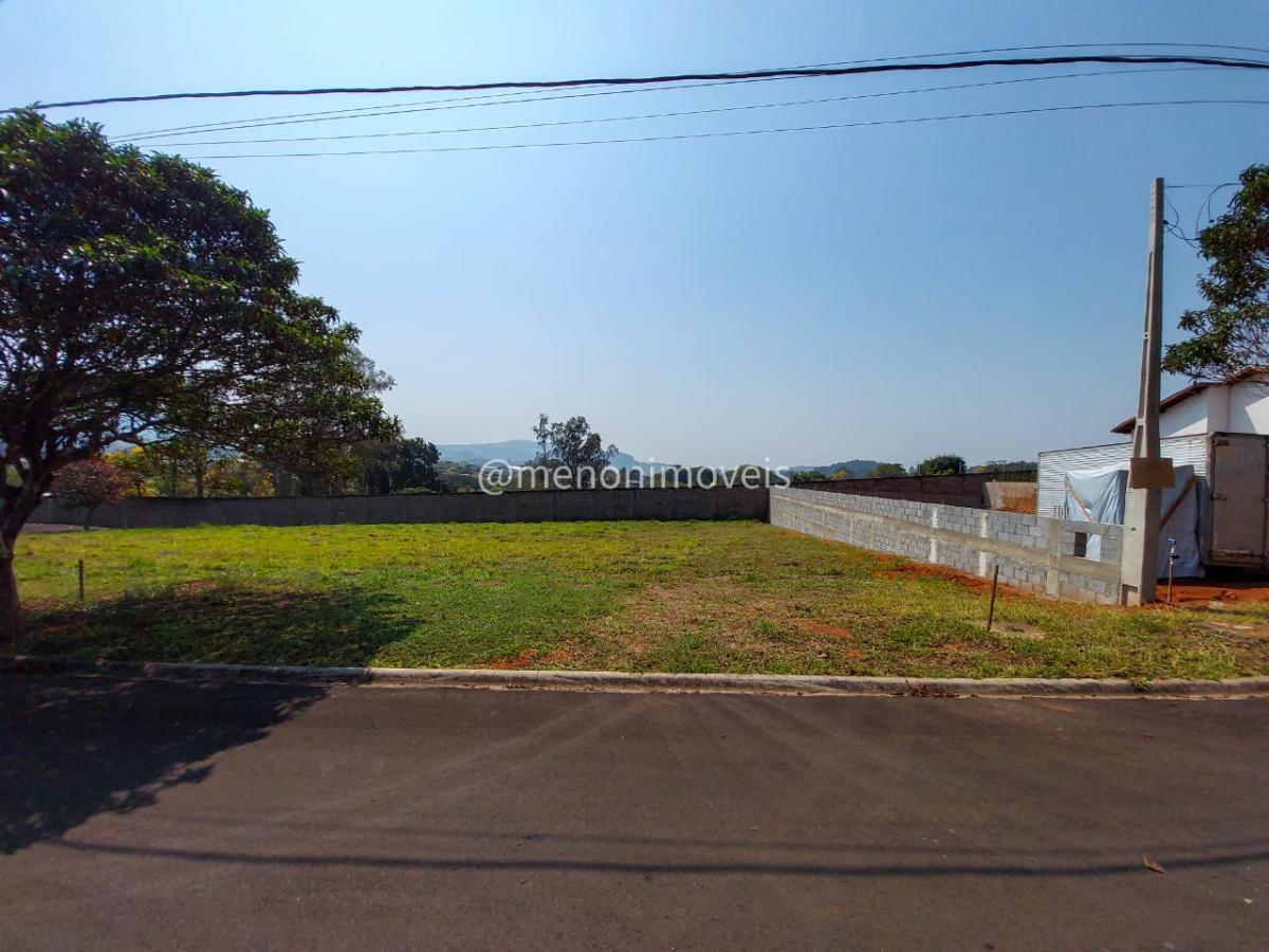 Terreno à venda, 590m² - Foto 1