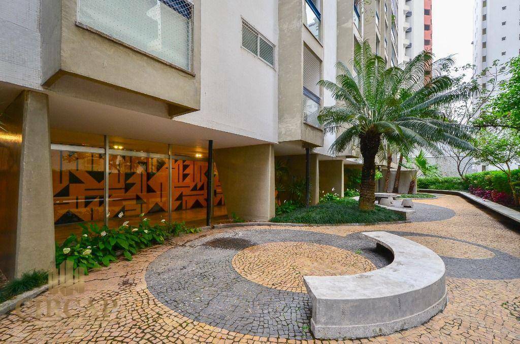 Apartamento à venda com 3 quartos, 198m² - Foto 31