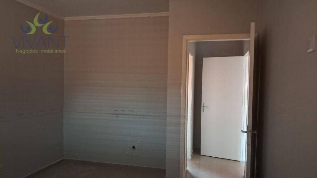 Casa para alugar com 4 quartos, 280m² - Foto 24
