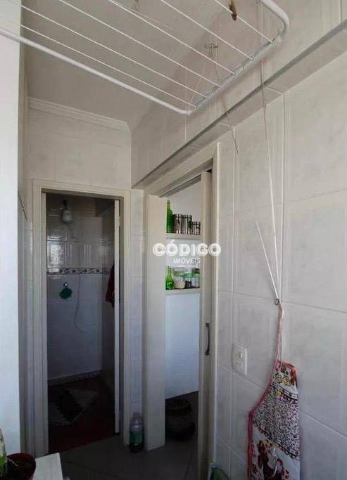 Apartamento à venda com 2 quartos, 74m² - Foto 11