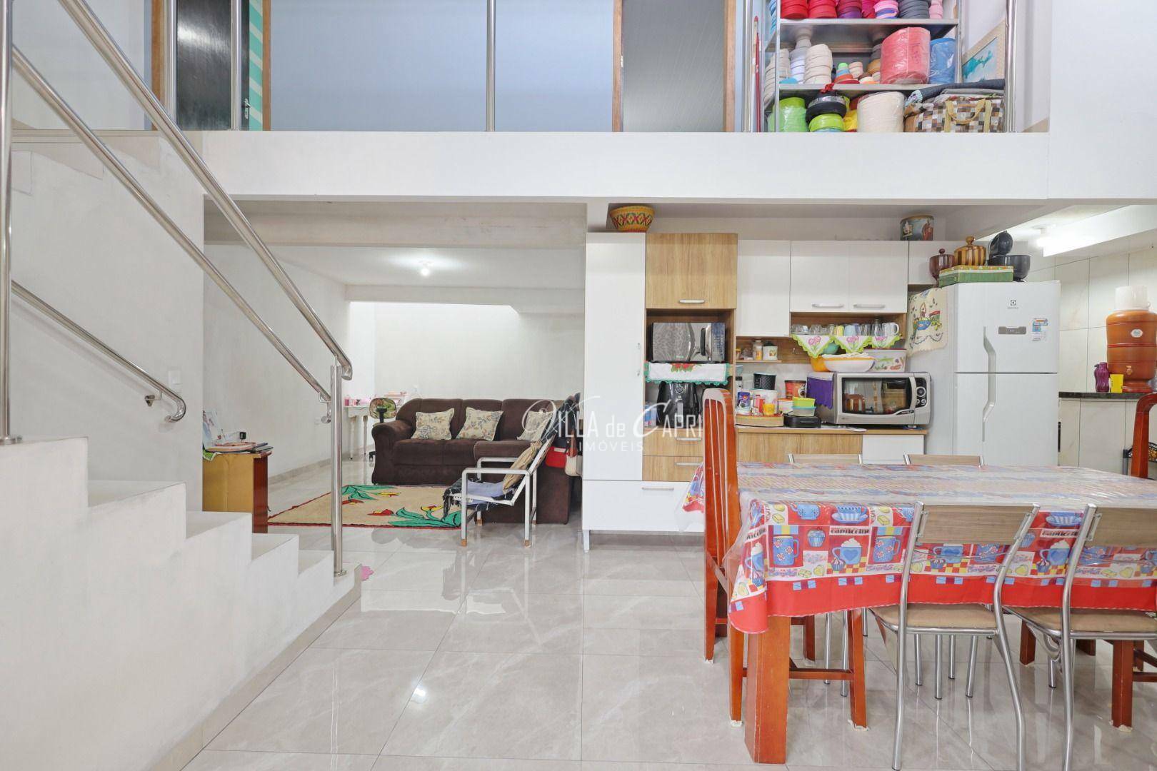 Casa à venda com 3 quartos, 110m² - Foto 1