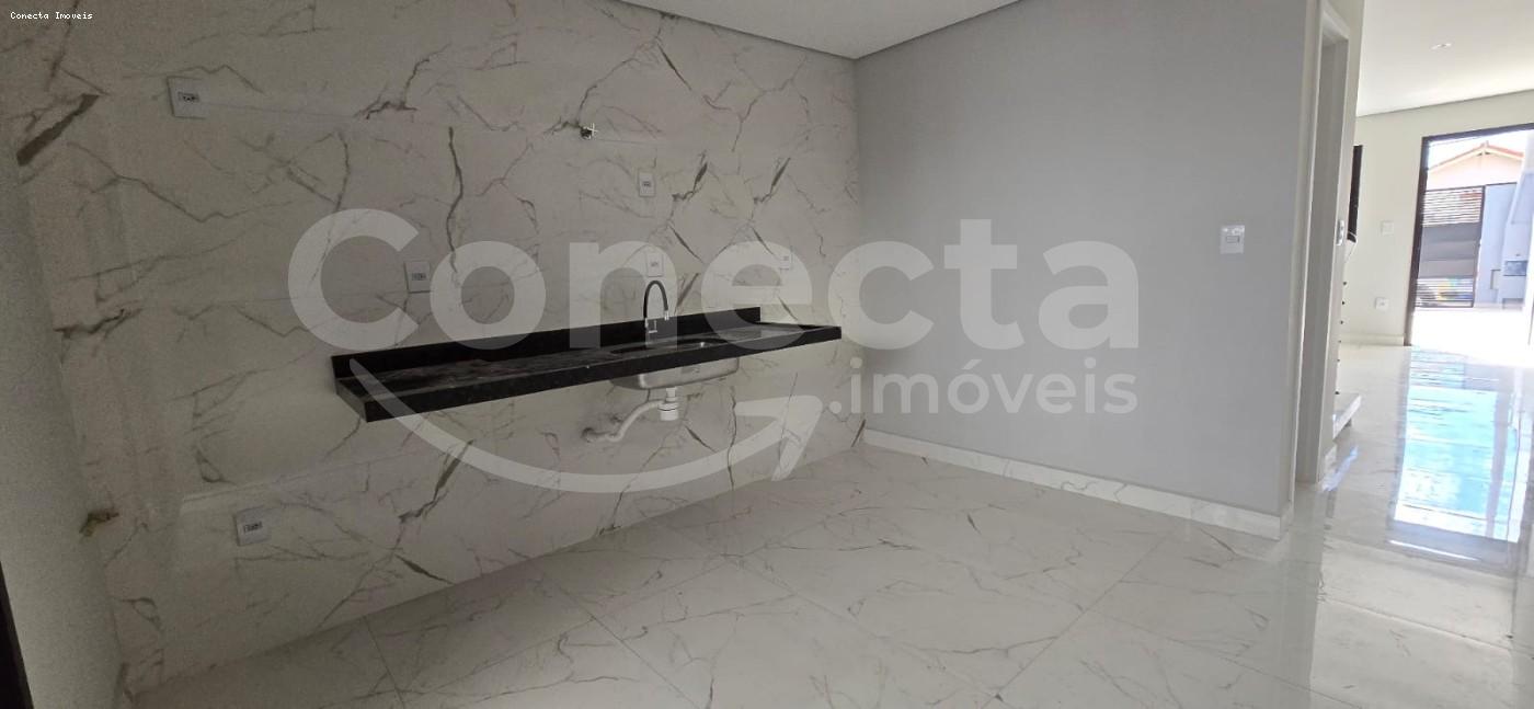 Casa à venda com 2 quartos, 80m² - Foto 8