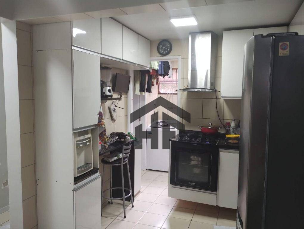 Apartamento à venda com 3 quartos, 71m² - Foto 13