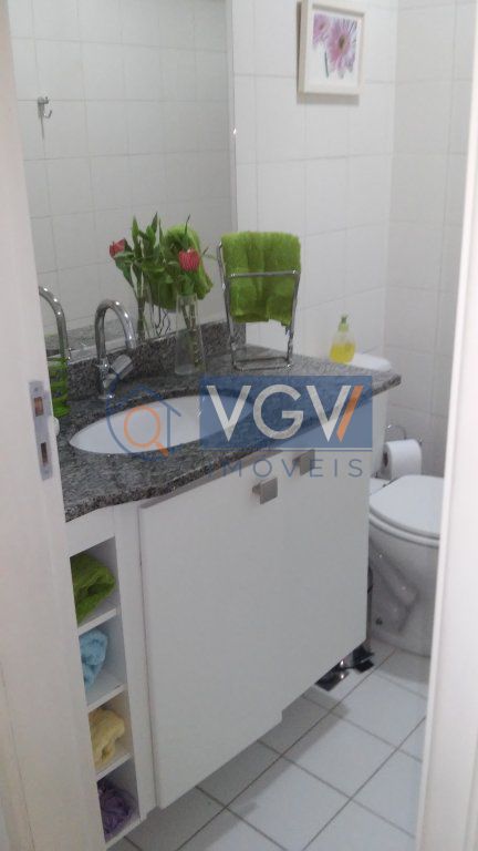 Apartamento à venda com 2 quartos, 67m² - Foto 10