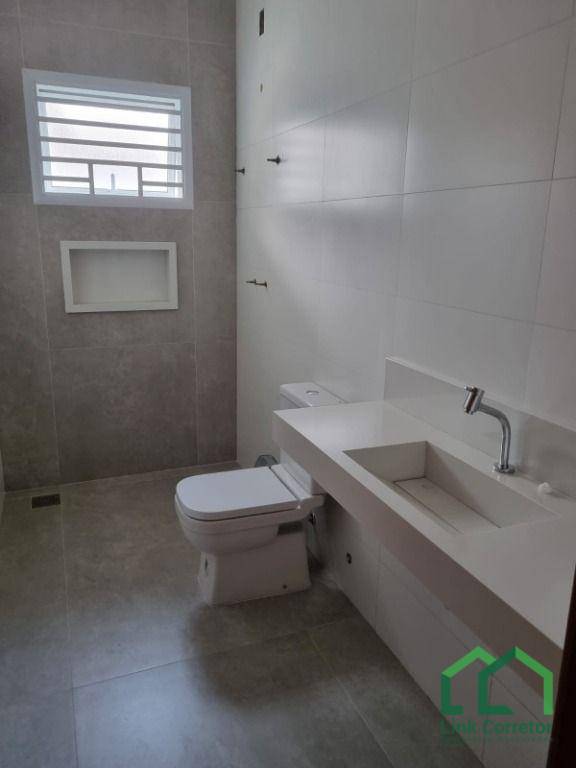 Casa à venda com 4 quartos, 258m² - Foto 27