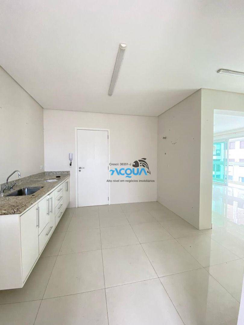 Apartamento à venda com 3 quartos, 172m² - Foto 5