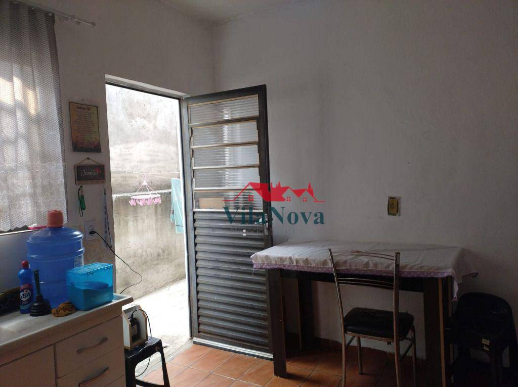 Casa à venda com 1 quarto, 69m² - Foto 1