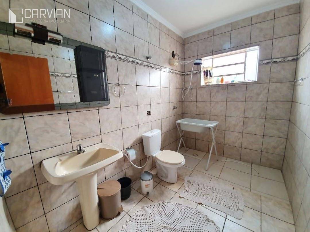 Casa à venda com 4 quartos, 290m² - Foto 4