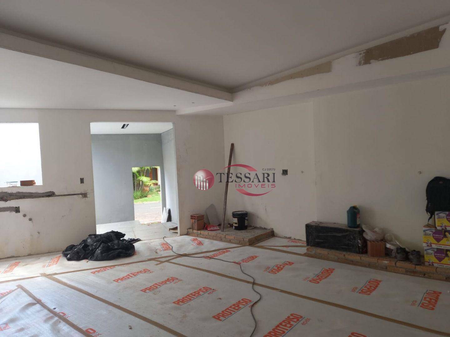 Casa à venda e aluguel com 3 quartos, 800m² - Foto 2