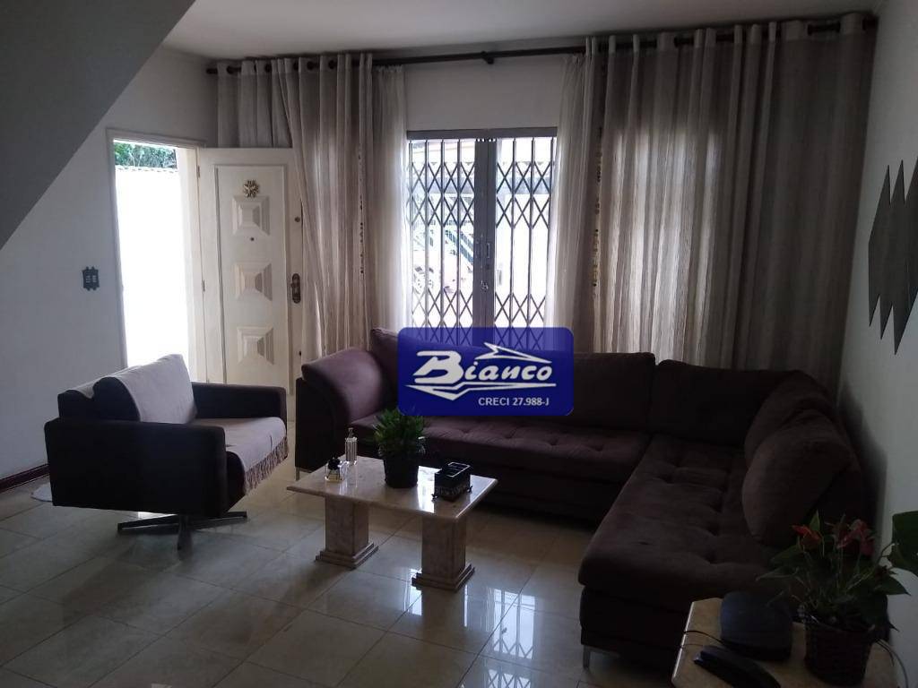 Sobrado à venda com 4 quartos, 240m² - Foto 2