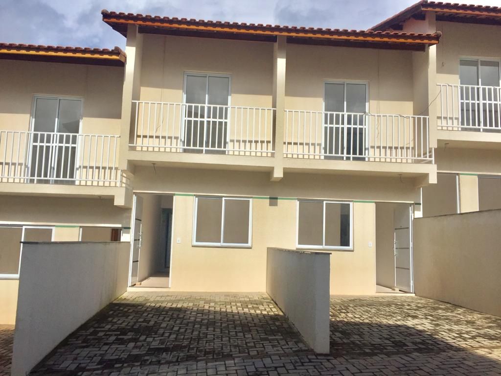 Casa à venda com 2 quartos, 80m² - Foto 4