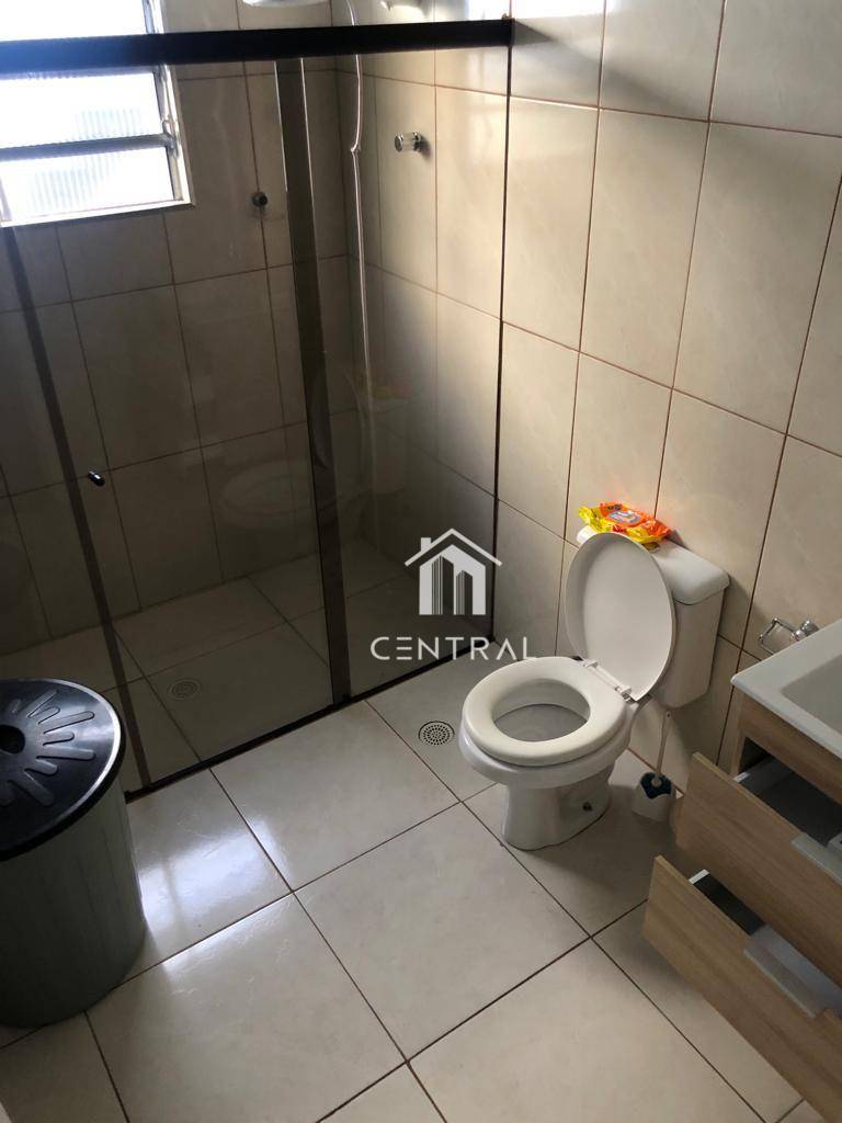 Casa à venda com 3 quartos, 95m² - Foto 2