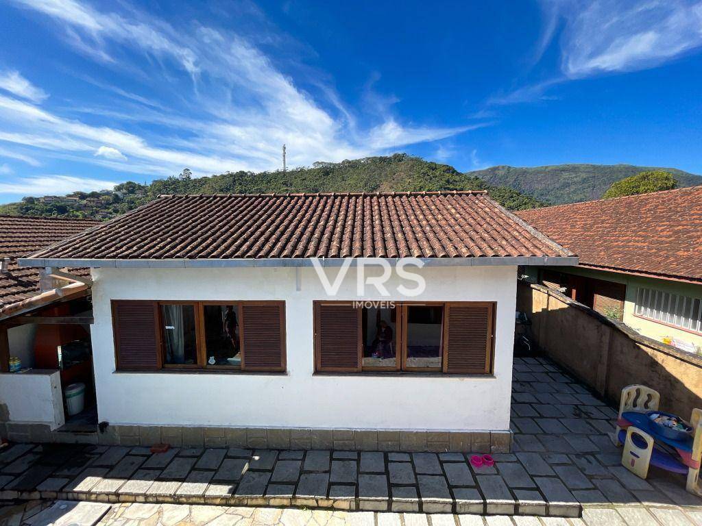 Casa à venda com 3 quartos, 185m² - Foto 25