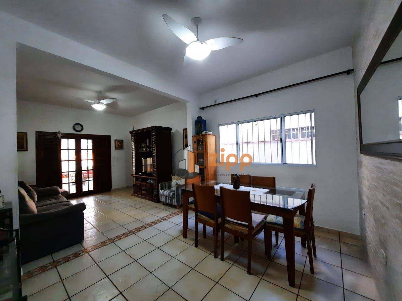 Sobrado à venda com 3 quartos, 200m² - Foto 36