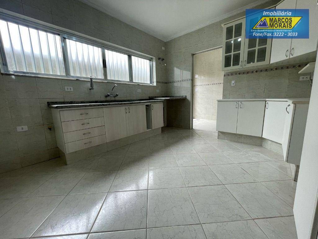 Casa à venda e aluguel com 4 quartos, 375m² - Foto 10